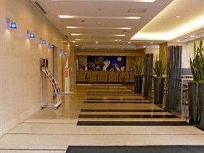 โรงแรม วีลา ฟงแตน จิมโบะโชะ โตเกียว